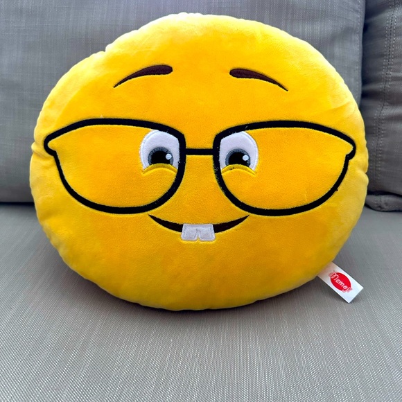 Emoji Glasses Pillow 🤓 - Picture 1 of 1